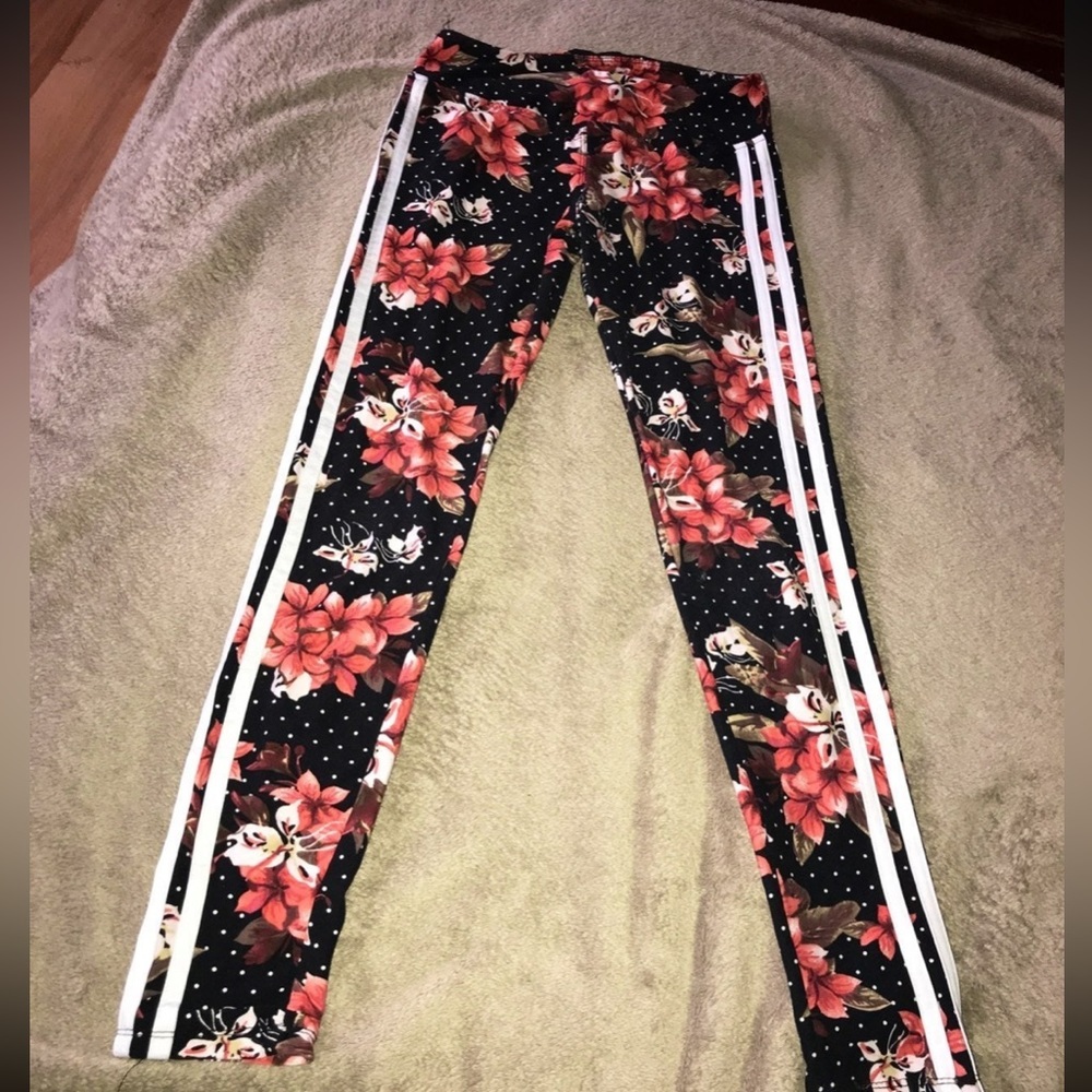 Hot Kiss floral polka dot leggings